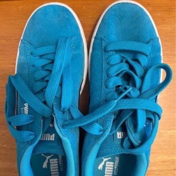 New Without Tags, Women’s Size 7 1/2 Blue Puma Shoes - Picture 6 of 7